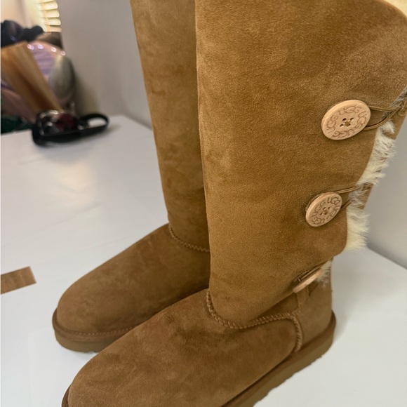 UGG Tan Suede Winter Boots - Picture 2 of 7
